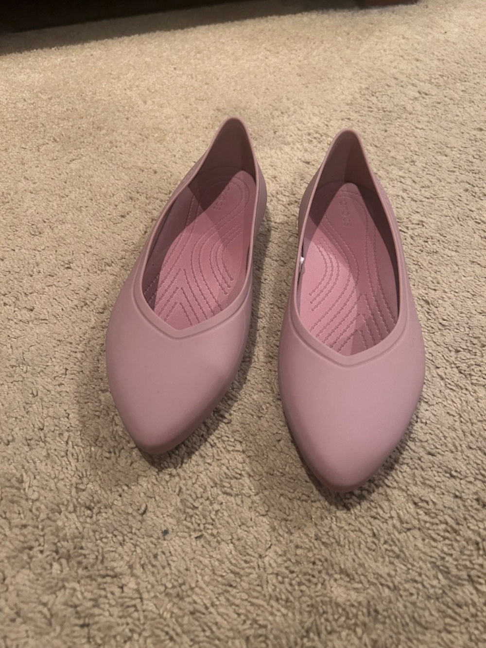 Crocs - Pointed Flats